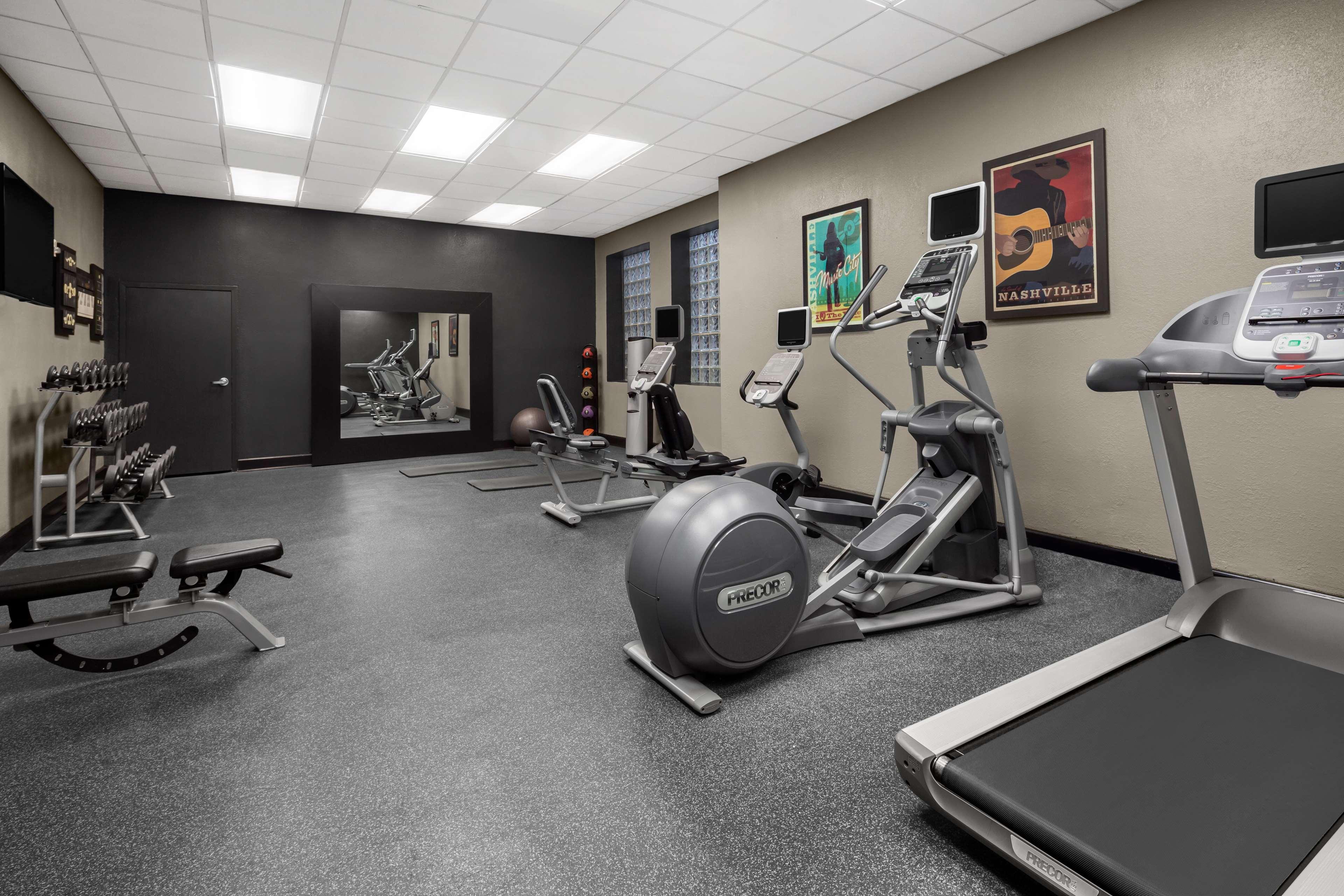 Homewood Suites By Hilton Nashville Downtown Екстериор снимка