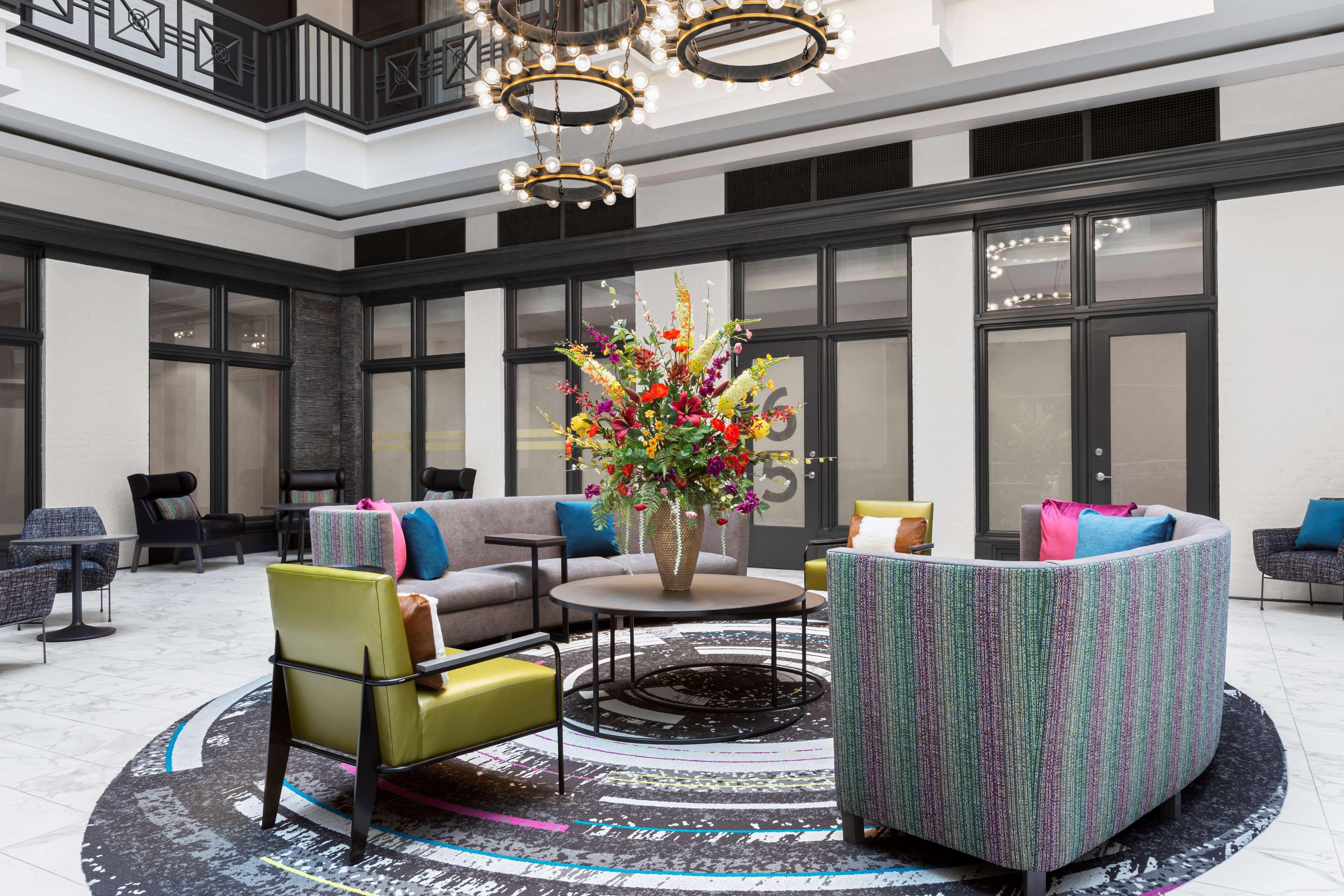 Homewood Suites By Hilton Nashville Downtown Екстериор снимка