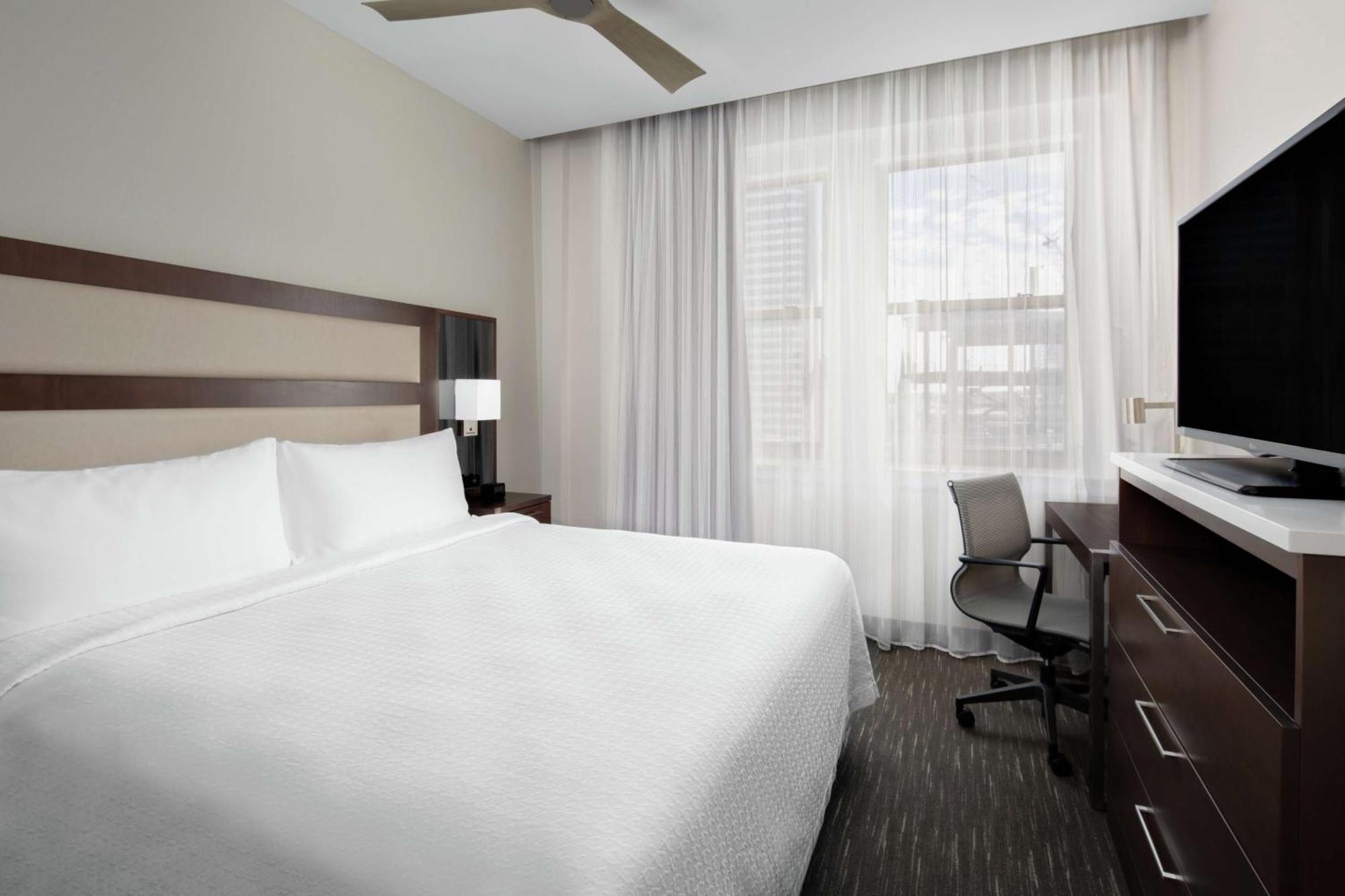 Homewood Suites By Hilton Nashville Downtown Екстериор снимка