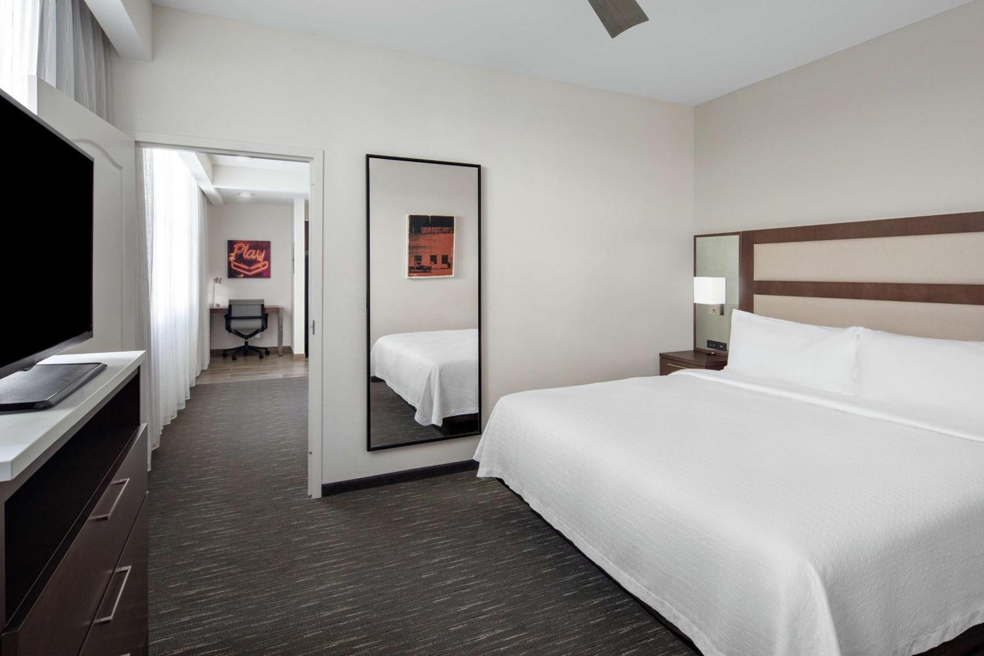 Homewood Suites By Hilton Nashville Downtown Екстериор снимка