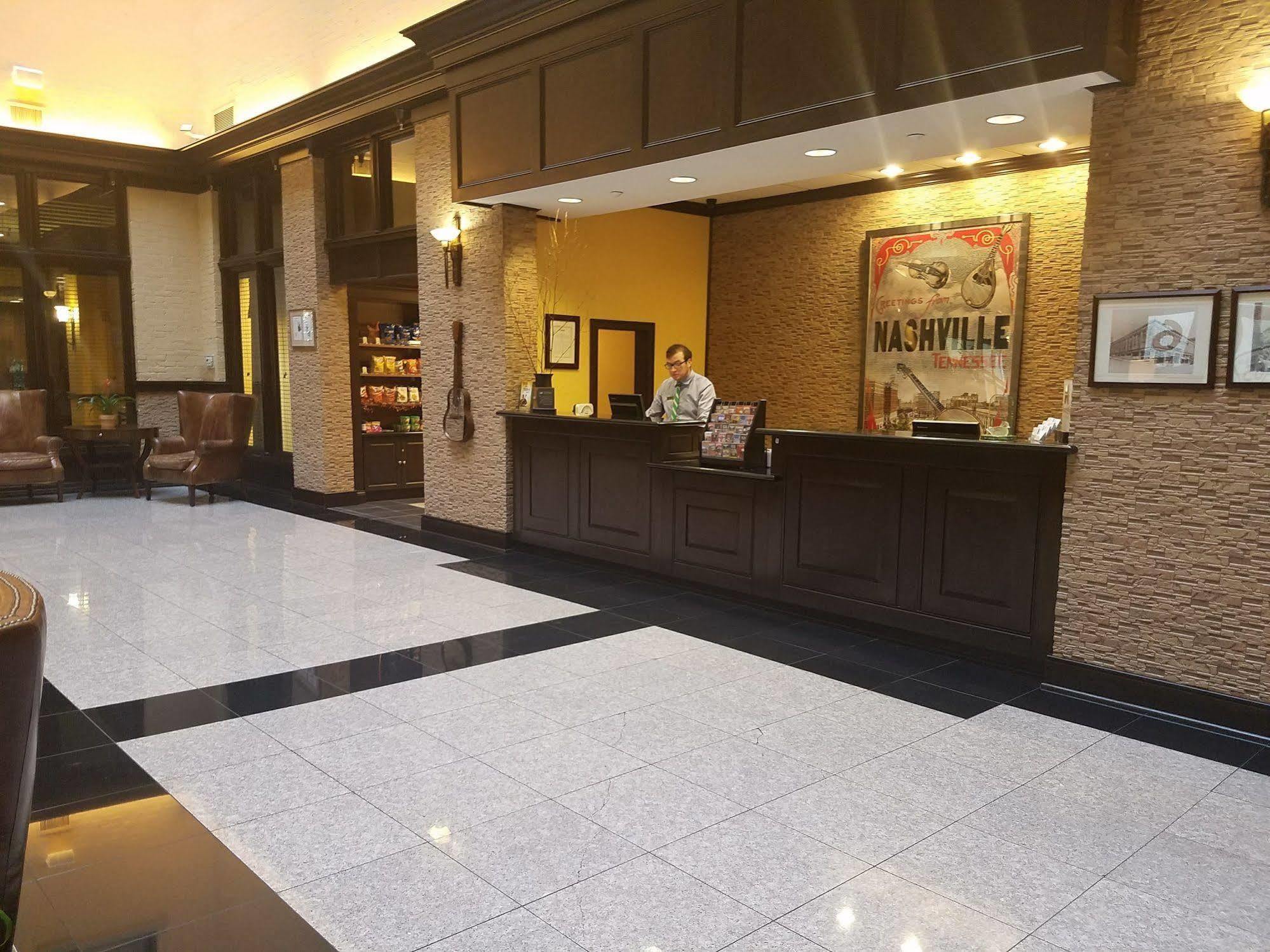 Homewood Suites By Hilton Nashville Downtown Екстериор снимка