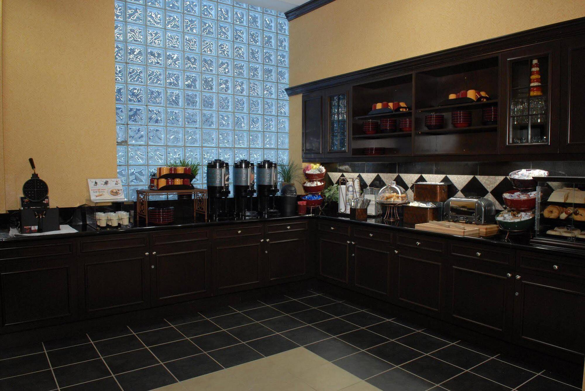 Homewood Suites By Hilton Nashville Downtown Екстериор снимка