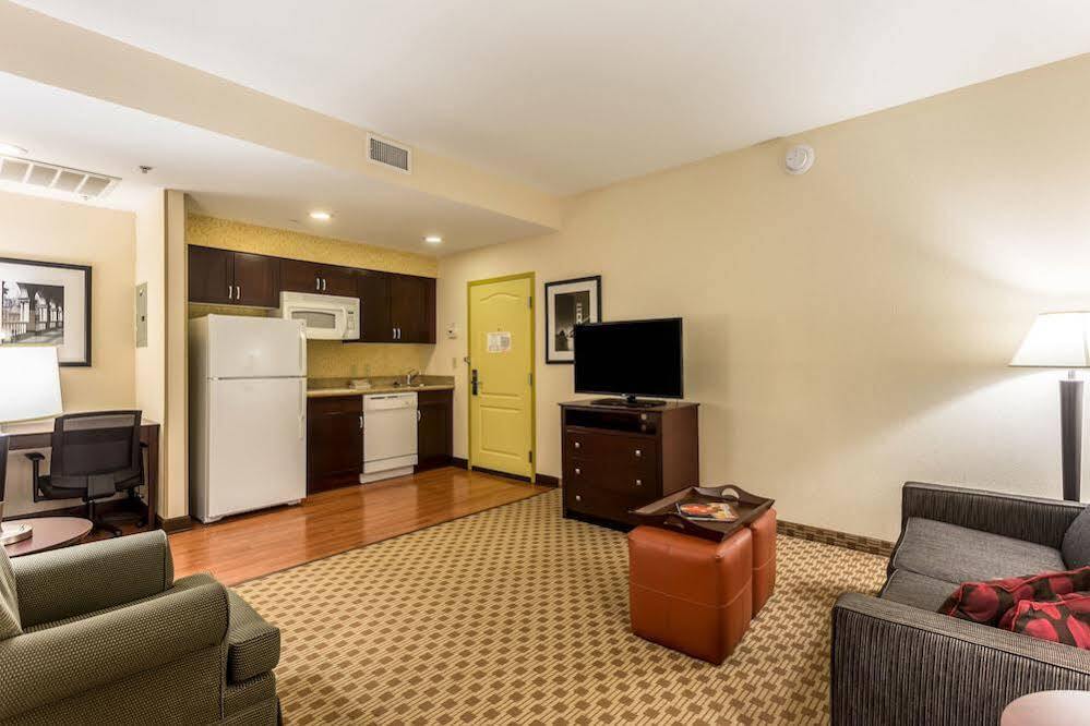 Homewood Suites By Hilton Nashville Downtown Екстериор снимка