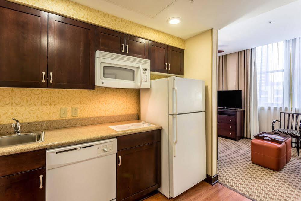Homewood Suites By Hilton Nashville Downtown Екстериор снимка